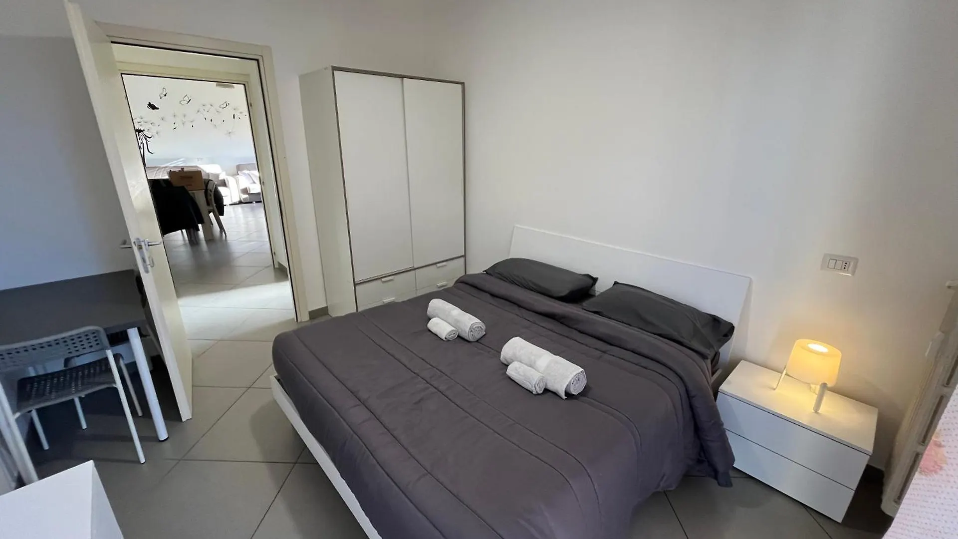 Modernita E Comfort, 150Mq Penthouse 3 Bedr Bergamo 0*,  Italy